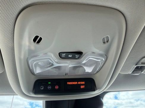 Certified 2023 Chevrolet TrailBlazer LT w/ Convenience Package AWD/4WD image 23