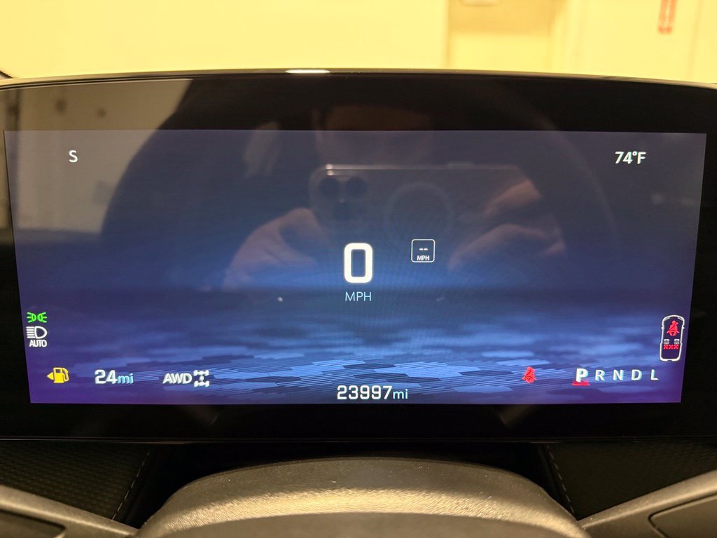 Used 2026 Chevrolet Equinox LT AWD/4WD image 18