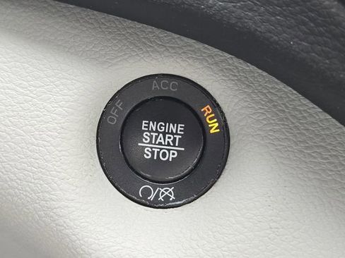 Used 2020 Jeep Cherokee Limited AWD/4WD image 24
