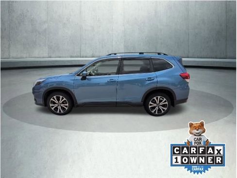 Used 2022 Subaru Forester Limited AWD/4WD image 1