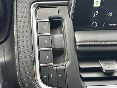 Used 2022 GMC Yukon SLT w/ SLT Premium Package image 38