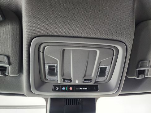 Used 2024 Chevrolet Silverado 2500 LT image 47