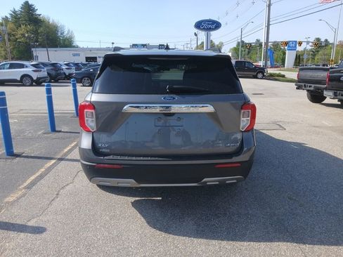 Certified 2022 Ford Explorer XLT w/ Equipment Group 202A AWD/4WD image 4