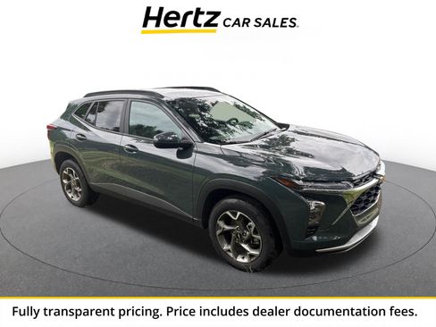 Used 2025 Chevrolet Trax LT w/ LT Convenience Package FWD image 1