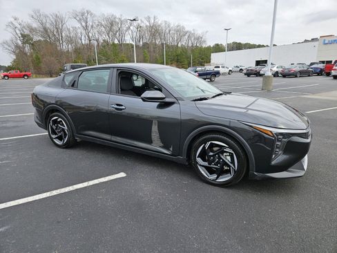 Used 2025 Kia K4 EX image 1