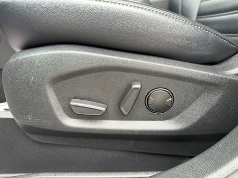 Used 2023 Ford Edge SEL w/ Convenience Package image 17