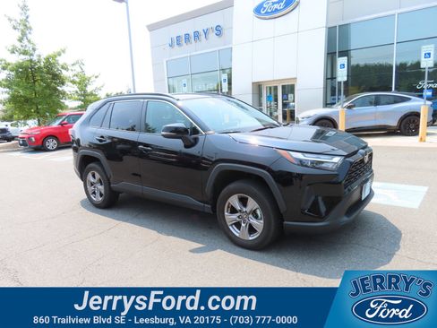 Used 2024 Toyota RAV4 XLE w/ Weather Package AWD/4WD image 1