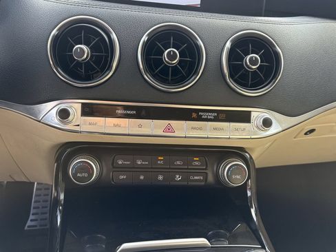 Used 2023 Kia Stinger GT-Line w/ Sun & Sound Package RWD image 21