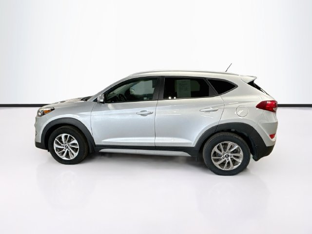 Used 2017 Hyundai Tucson SE w/ SE Popular Package 02 AWD/4WD image 4
