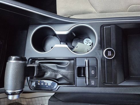 Used 2021 Kia K5 LXS image 21