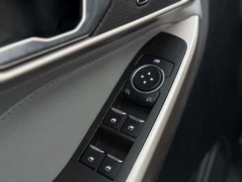 Used 2023 Ford Explorer XLT w/ Equipment Group 202A image 28