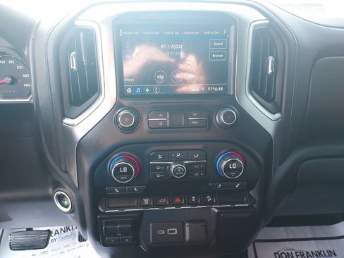 Used 2021 Chevrolet Silverado 2500 LT w/ Convenience Package AWD/4WD image 18