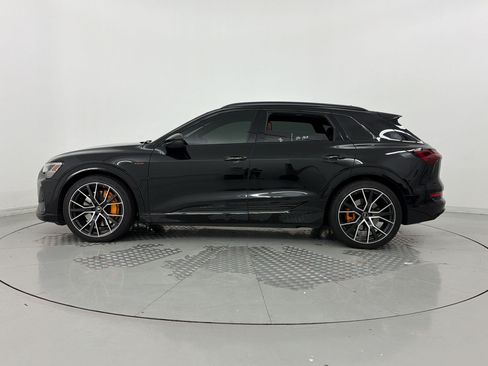 Used 2022 Audi e-tron Chronos AWD/4WD image 2