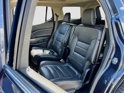 Used 2019 GMC Acadia Denali w/ Technology Package AWD/4WD image 26