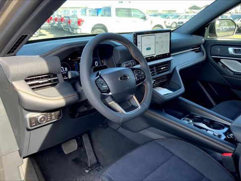 New 2026 Ford Explorer Tremor AWD/4WD image 8