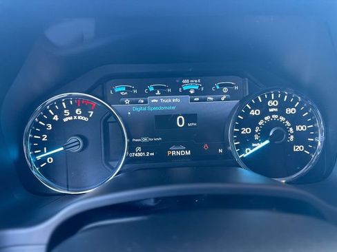 Used 2020 Ford F150 Lariat w/ Equipment Group 502A Luxury AWD/4WD image 16