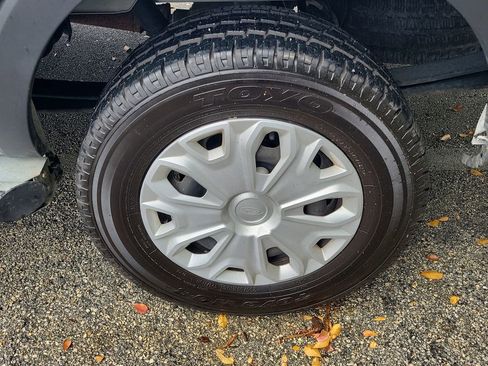 Used 2022 Ford Transit 250 Low Roof w/ Exterior Upgrade Package image 9