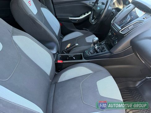 Used 2018 Ford Focus ST FWD image 14