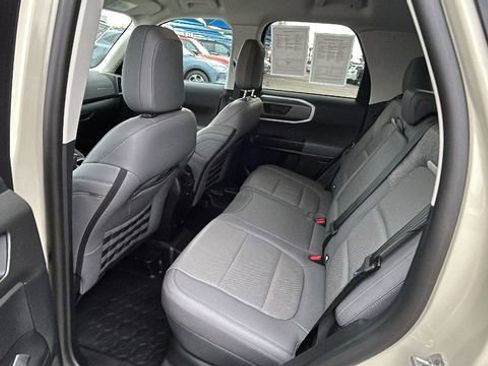 Used 2025 Ford Bronco Sport Badlands image 15
