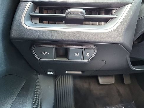 New 2026 Kia K4 FWD image 24