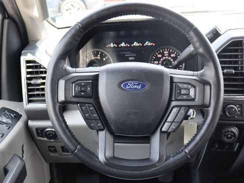 Used 2020 Ford F150 XLT w/ Equipment Group 302A Luxury AWD/4WD image 16