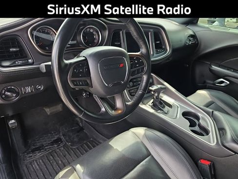 Used 2020 Dodge Challenger SXT w/ Plus Package RWD image 10