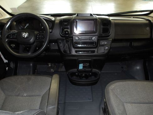 Used 2024 RAM ProMaster 2500 w/ Convenience Group FWD image 11