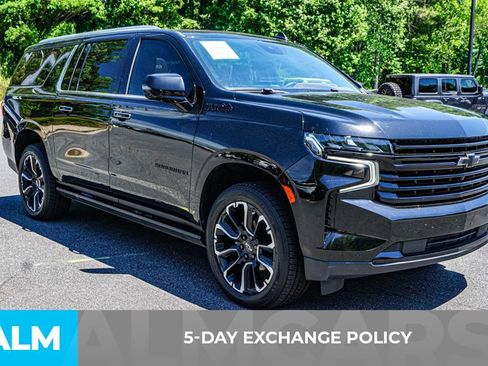 Used 2023 Chevrolet Suburban High Country AWD/4WD image 4