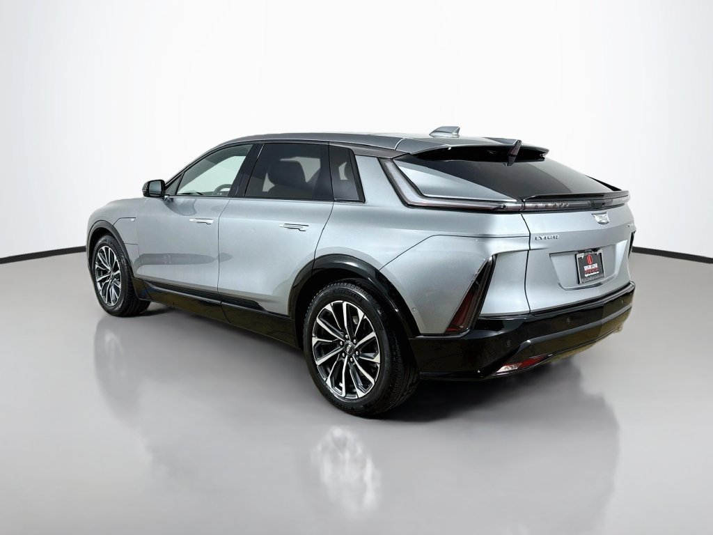 Used 2024 Cadillac Lyriq Sport AWD/4WD image 5