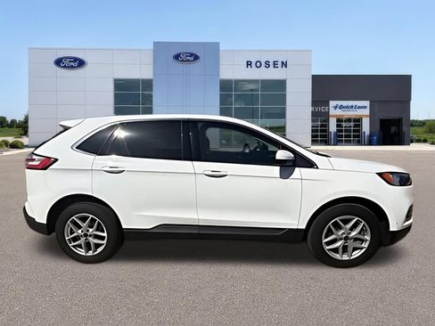 Used 2024 Ford Edge SEL w/ Convenience Package AWD/4WD image 7