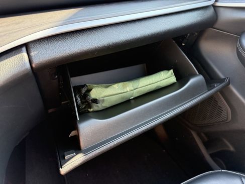 Used 2023 Jeep Grand Cherokee Limited image 34