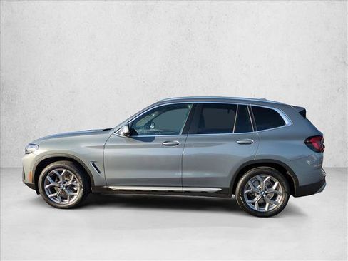 Used 2023 BMW X3 sDrive30i w/ Premium Package image 9
