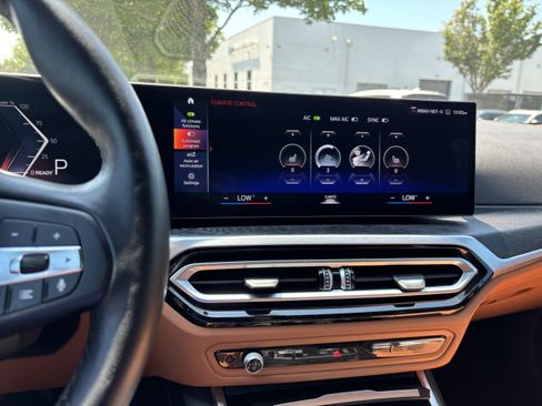 Certified 2023 BMW i4 eDrive40 w/ Premium Package RWD image 31