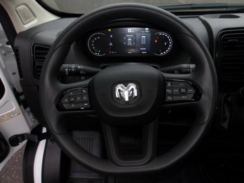 Used 2025 RAM ProMaster 2500 w/ Premium Convenience Group image 14