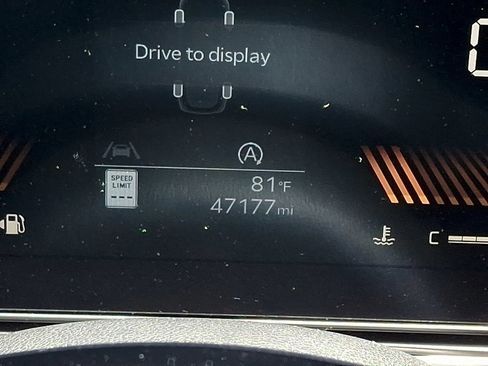 Used 2024 Kia Sorento S FWD image 17