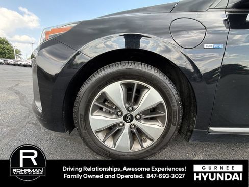 Used 2019 Hyundai Ioniq Plug-In Hybrid FWD image 11