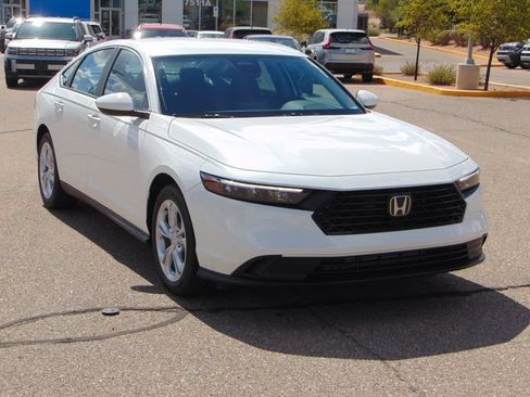 New 2026 Honda Accord LX image 9