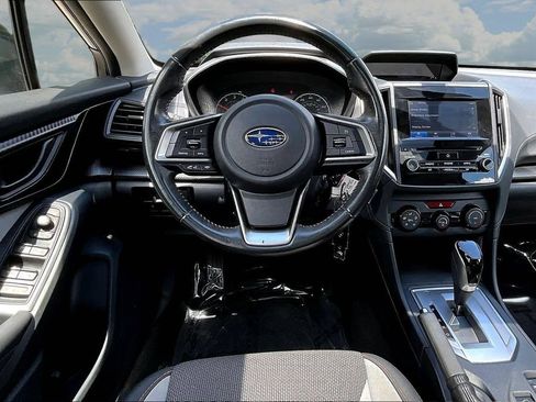 Used 2019 Subaru Crosstrek 2.0i Premium w/ Moonroof Package AWD/4WD image 10
