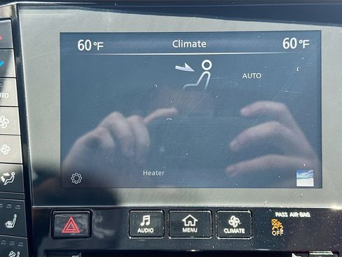 Used 2024 INFINITI QX50 Sport FWD image 17