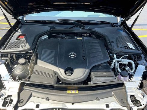 Used 2023 Mercedes-Benz E 450 4MATIC Sedan image 29