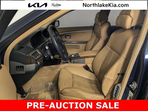 Used 2008 BMW 750i image 11