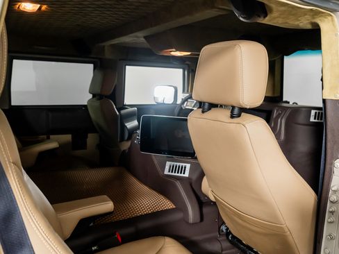 Used 2003 HUMMER H1 4-Door Wagon image 51