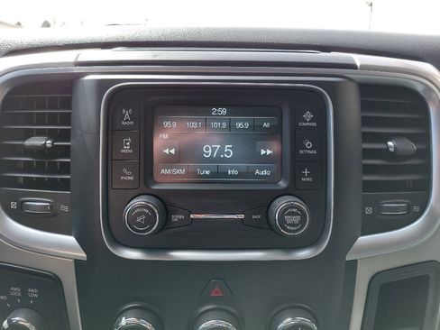 Used 2016 RAM 2500 SLT image 17