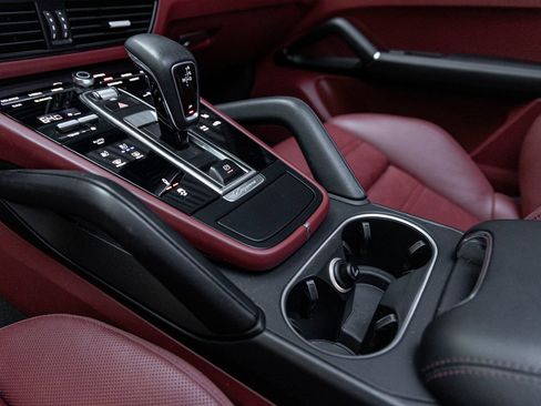 Certified 2021 Porsche Cayenne GTS image 21