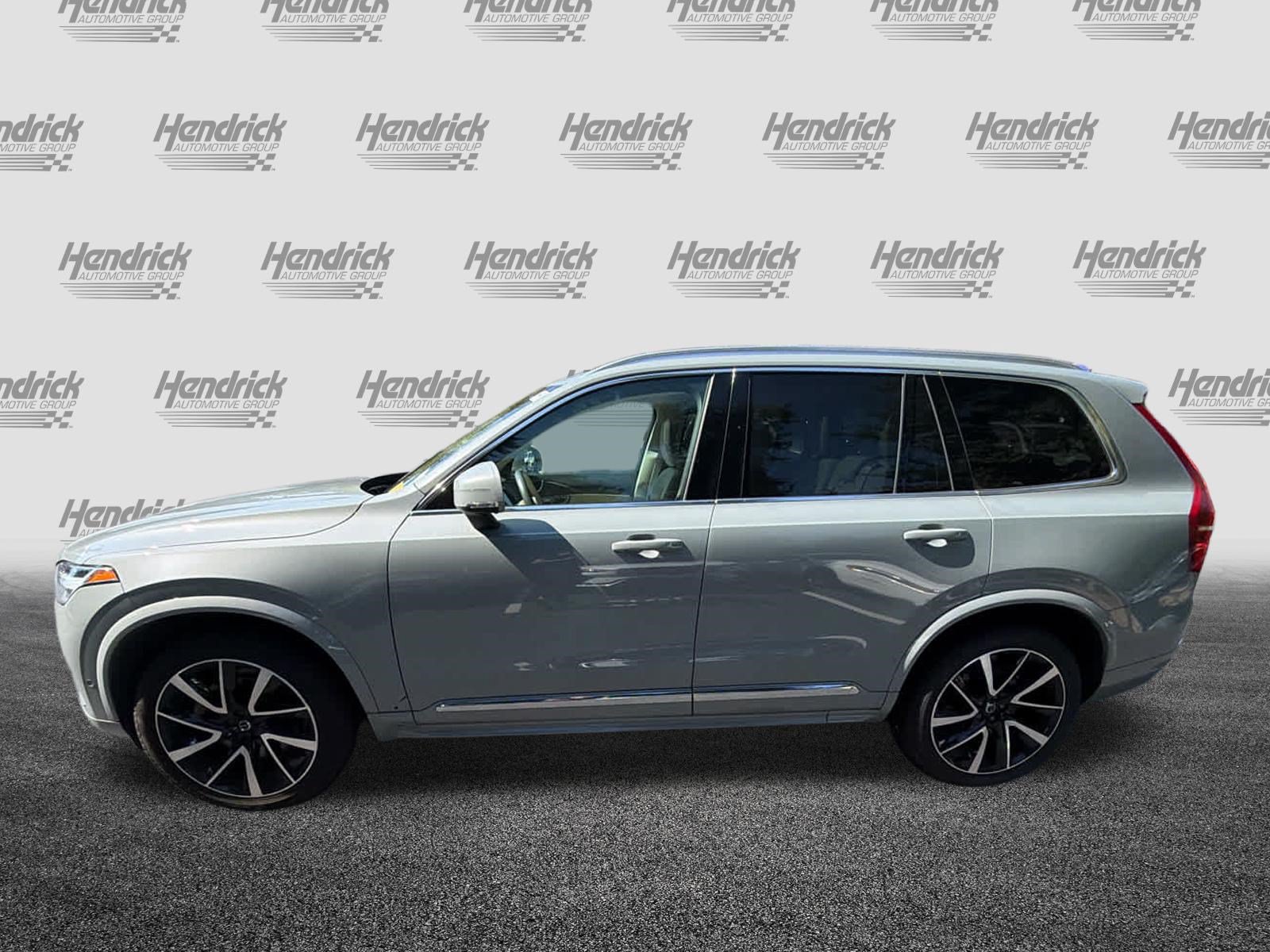 Used 2024 Volvo XC90 B5 Plus w/ Protection Package AWD/4WD image 11
