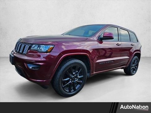 Used 2018 Jeep Grand Cherokee Altitude image 1
