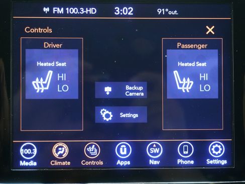 Used 2020 Jeep Grand Cherokee Laredo w/ Laredo X Package RWD image 20