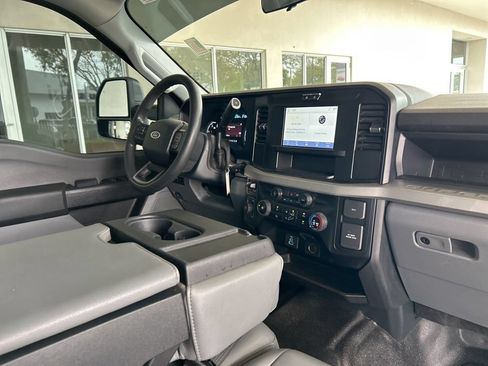 Used 2025 Ford F350 XL w/ XL Driver Assist Package AWD/4WD image 25