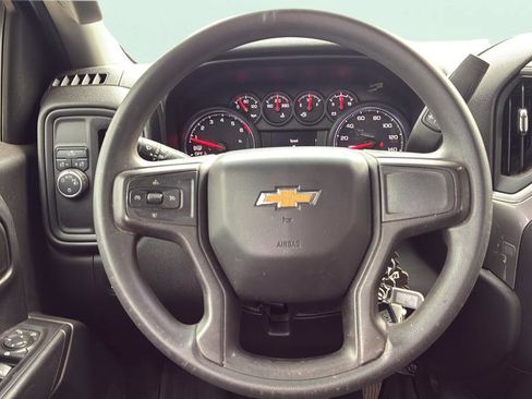 Used 2020 Chevrolet Silverado 1500 Custom w/ Custom Value Package image 27