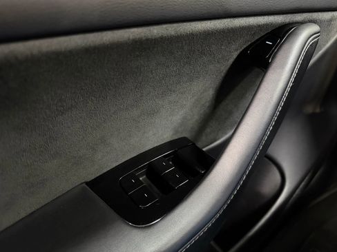 Used 2019 Tesla Model 3 Mid Range image 25